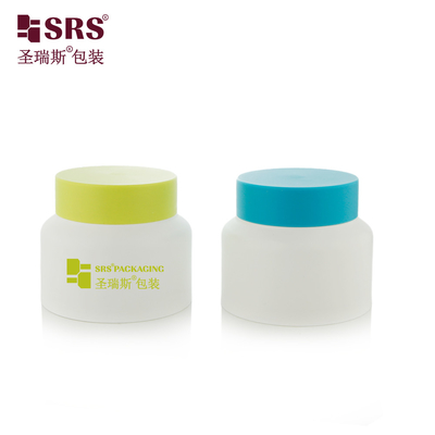 SRST 顔クリーム リサイクル プラスチックのボトル 無料サンプル ストックカラーカスタマイズ可能